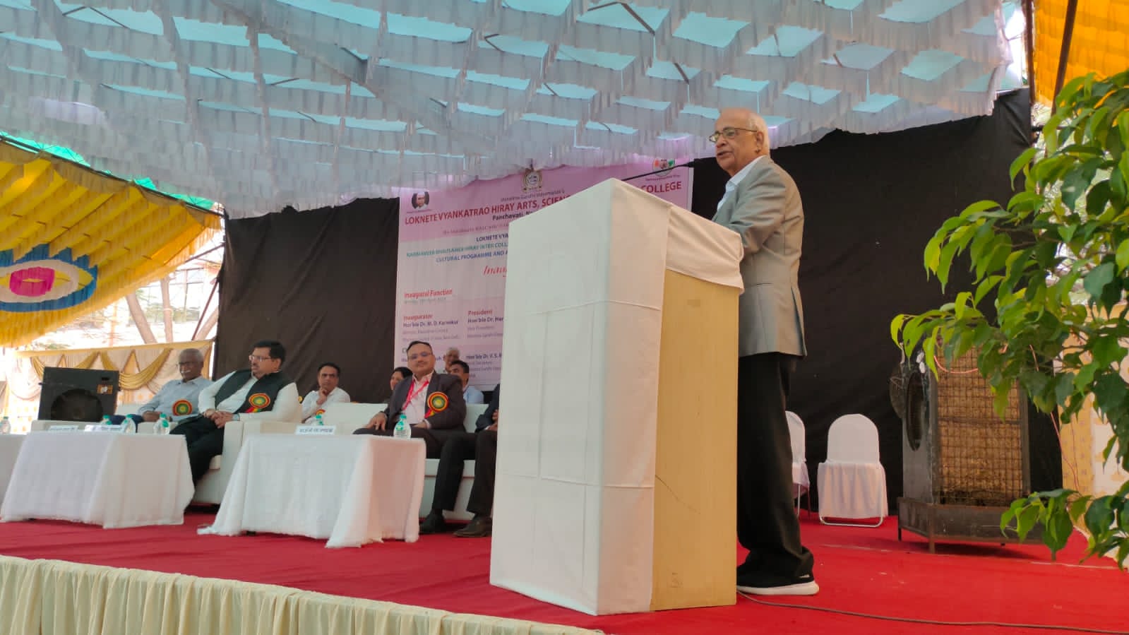 Hon’ble Dr. M. D. Karvekar, Member, Executive Council, Pharmacy Council of
India, is delivering a speech on occasion of Inaugural of 50 th KBH Debate Competition 2022-23