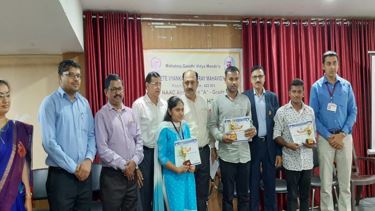 Best chemistry student 2020 winners with Principal. Dr. C.G. Dighavkar and Staff of Cheistry Departent