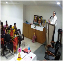 Dr. N. N. Gadhe delivering speech as a Resource Person  Students with Certificates     
												