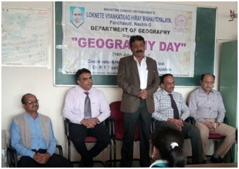 Dr. Subhash Nikam, Principal, Nimgaon College, Guided the students with Dr. Ravi Deore, Vice Principal, Dr. Vinit Rakibe, Arts and Com faculty Incharge and Dr. P. Y. Vyalij, HOD Geography and Dr. K. H. Kapadnis, HOD Chemistry on the occasion of Geography Day 14 Jan. 2018 
										